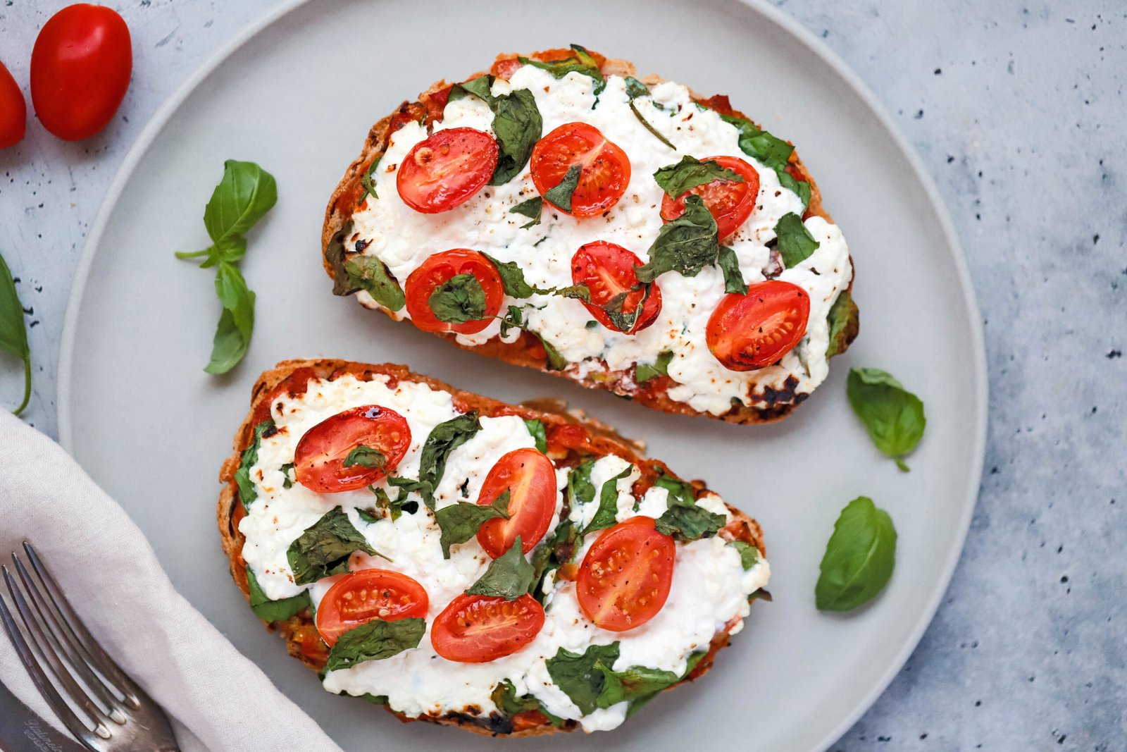 savory-cottage-cheese-toast-2